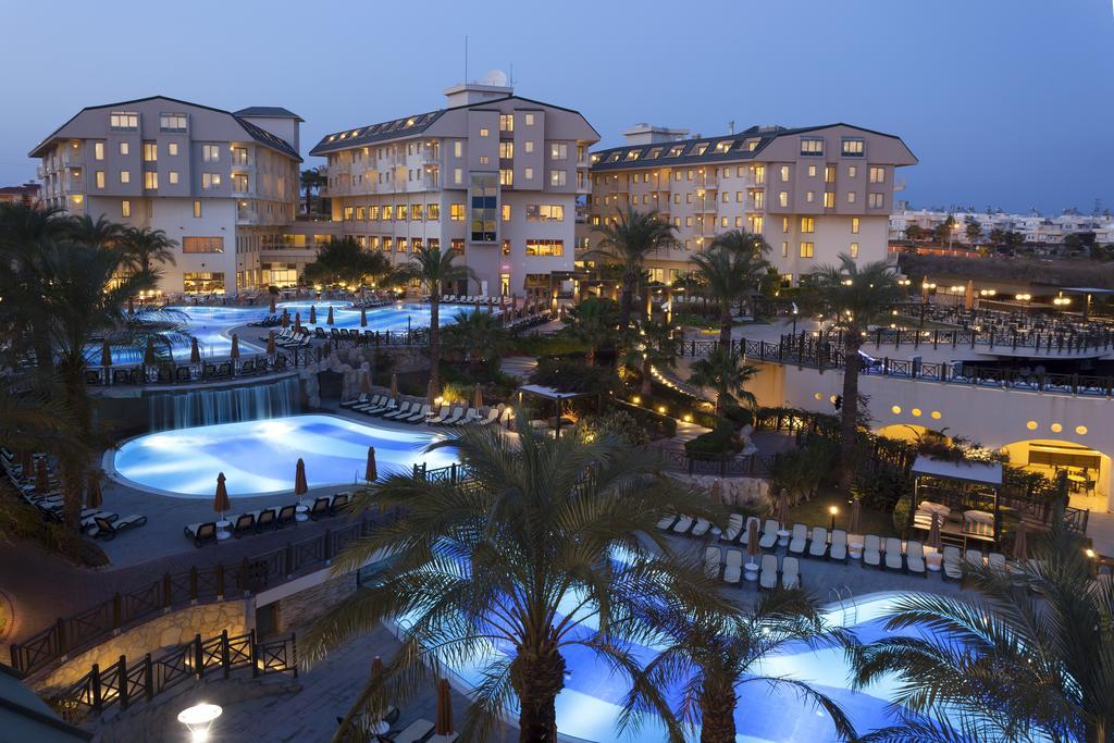 Novum Garden Side Hotel Exterior foto